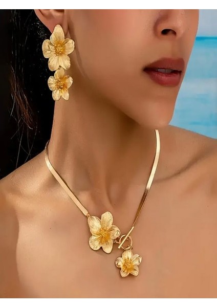 Şık ve Zarif Altın Rengi Çiçekli Kolye Küpe SET-14K Altın Kaplama