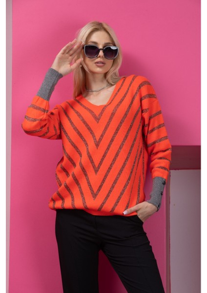 Turuncu Çizgili V Yaka Kadın Kazak fiyatları