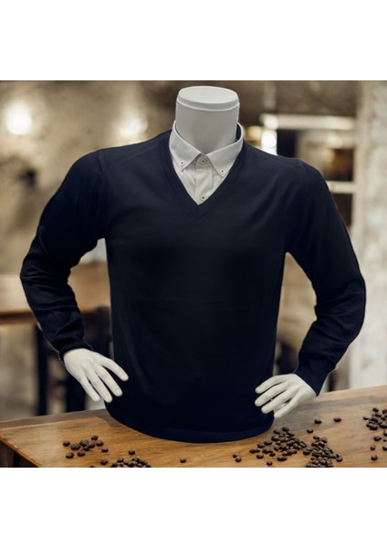 Erkek Regular Fit Düz V Yaka Yünlü Triko Kazak fiyatları