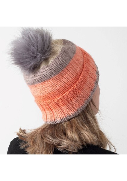 Loren Kırçıllı Koyu Yeşil Tüylü Ponpon fırsatları