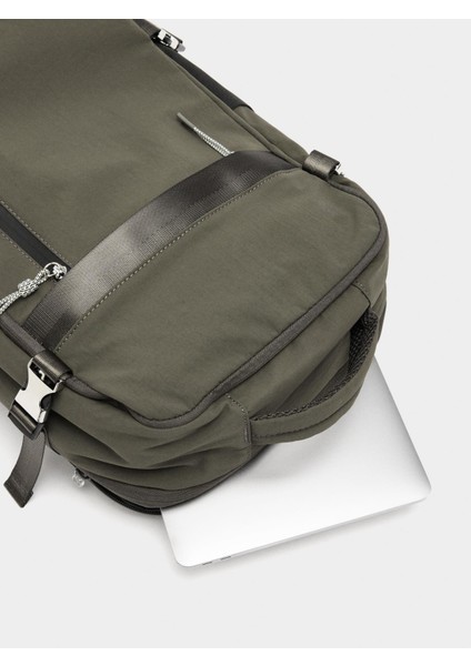 Teknik Kumaş Uzatılabilir Kabin Sırt Çantası fırsatları