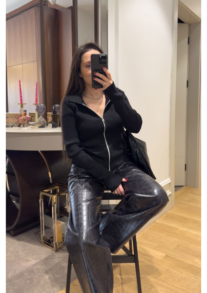 Polo Yaka Triko Fermuarlı Hırka- Siyah fırsatları