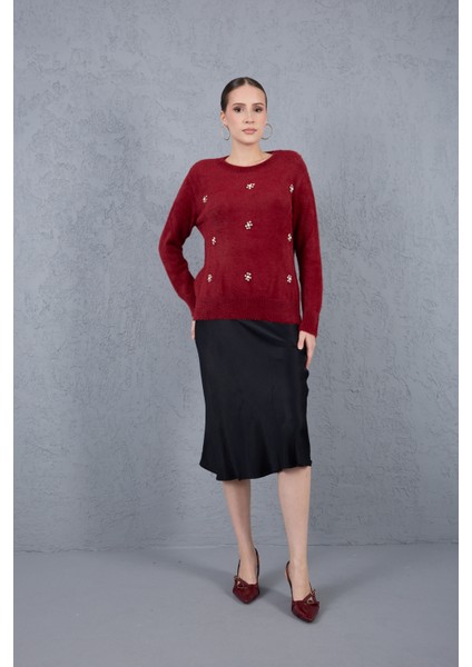Kadın Bordo Sakal Iplik Taş ve Inci Detaylı Bisiklet Yaka Triko Kazak