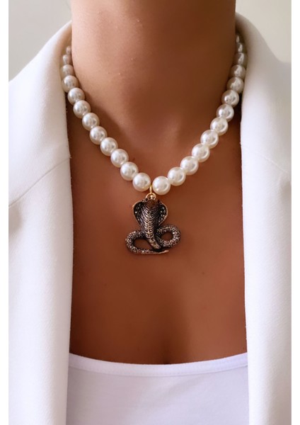 Yılan Figürlü Büyük Inci Kolye