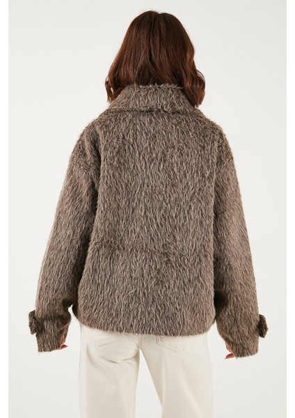 Oversize Kruvaze Yaka Yumuşak Tüylü Düğmeli Astarlı Mont Bayan Mont 6839659