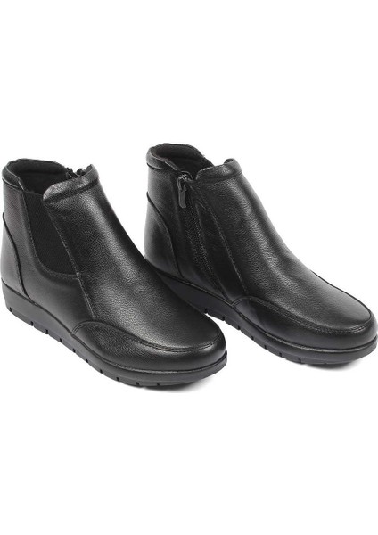 Kadın Siyah Fermuarlı Deri Chelsea Bot