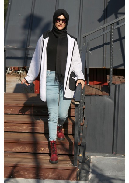 Sezonluk Kapüşonlu Cepli Kadın Uzun Tesettür Ceket