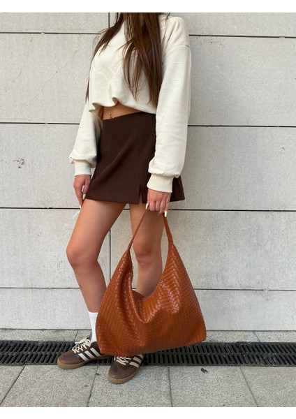 Verona Örgü Dokulu Salaş Görünümlü ve Geniş Hacimli Kadın Omuz Çantası(: Boy 28*en 48*TABAN12 Cm) fırsatları