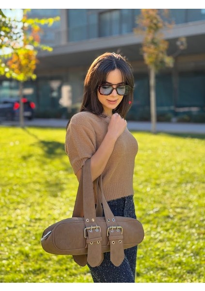 Çift Tokalı Süet Sosis Çanta fırsatları