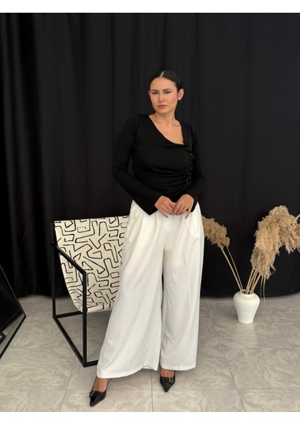 Asimetrik Yaka Düğmeli Bluz indirimleri