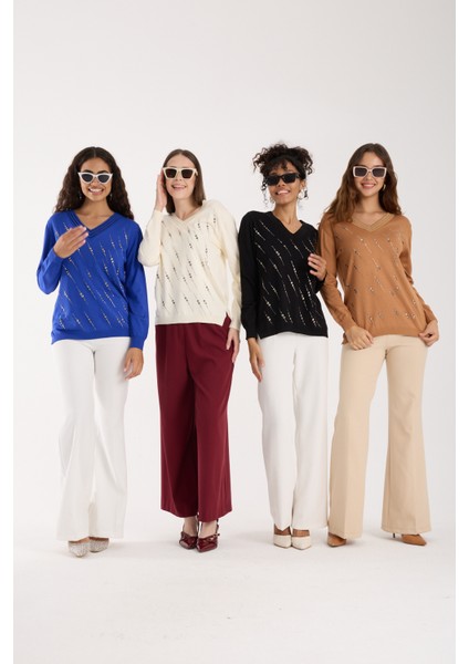 Kadın Ekru Elit Viskon Kumaş Taş Detaylı Sim Biyeli Yan Yırtmaçlı V Yaka Triko Bluz