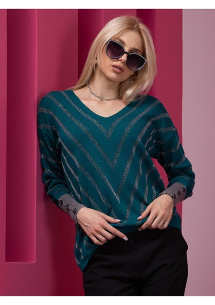 Bondi Mavisi Çizgili V Yaka Kadın Kazak fiyatları