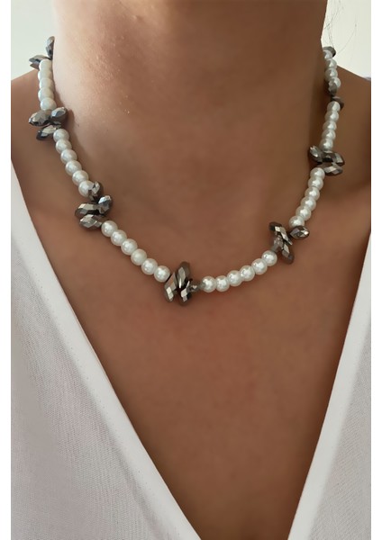 Işıltılı Inci Kolye