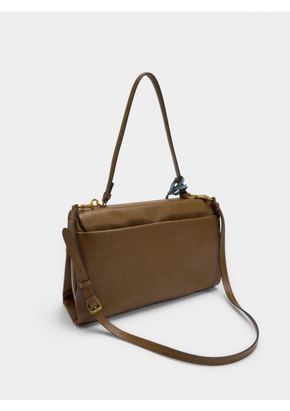 Kapaklı ve Çapraz Askılı Çanta fırsatları