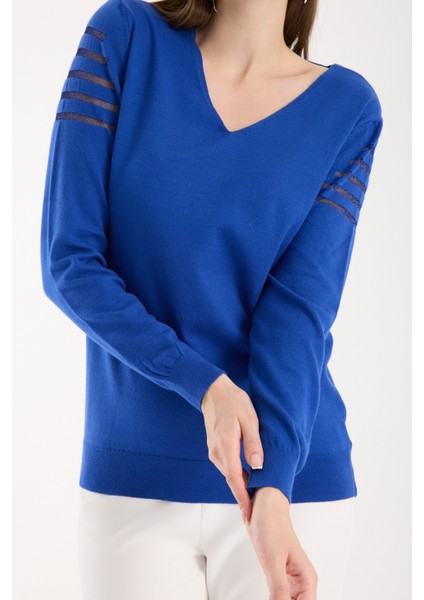Kadın Saks Mavisi Simli Kumaş Detaylı V Yaka Triko Bluz
