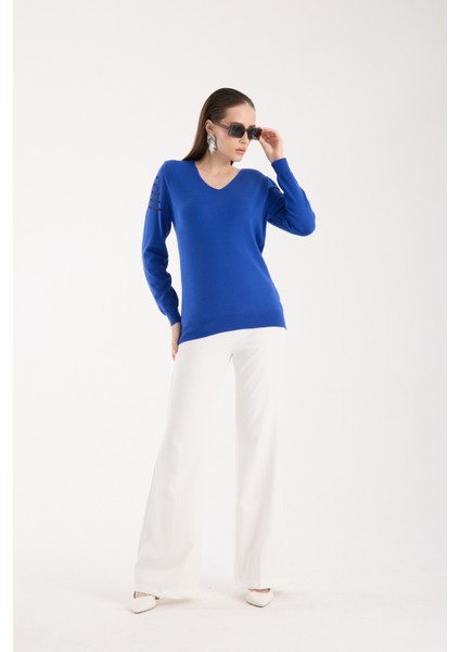 Kadın Saks Mavisi Simli Kumaş Detaylı V Yaka Triko Bluz