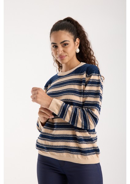 Kadın Laci-Krem Çizgili Çapraz Kontrast Dikiş Detaylı Şönil Kadife Triko Bluz fiyatları