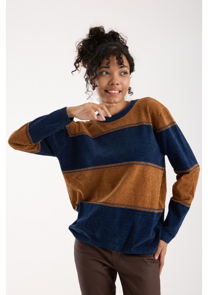 Kadın Laci-Taba Iki Renkli Çapraz Kontrast Dikiş Detaylı Şönil Kadife Triko Bluz indirimleri