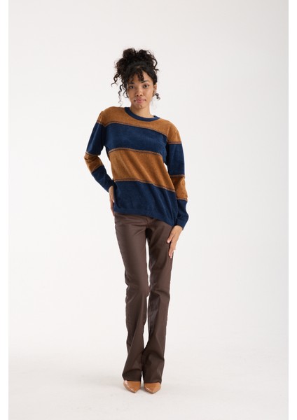 Kadın Laci-Taba Iki Renkli Çapraz Kontrast Dikiş Detaylı Şönil Kadife Triko Bluz