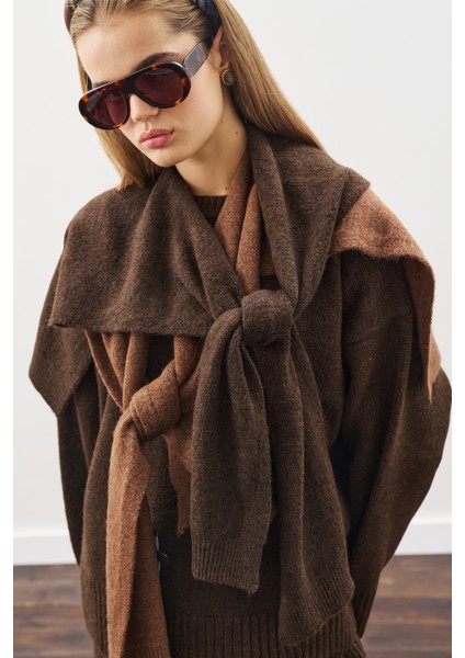 Kare Yaka Bağlamalı Triko Atkı Kahverengi