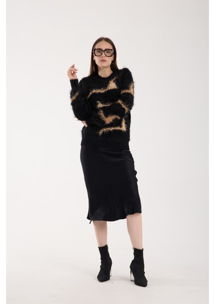 Kadın Siyah Sakal Iplik Inci Detaylı Bisiklet Yaka Triko Kazak