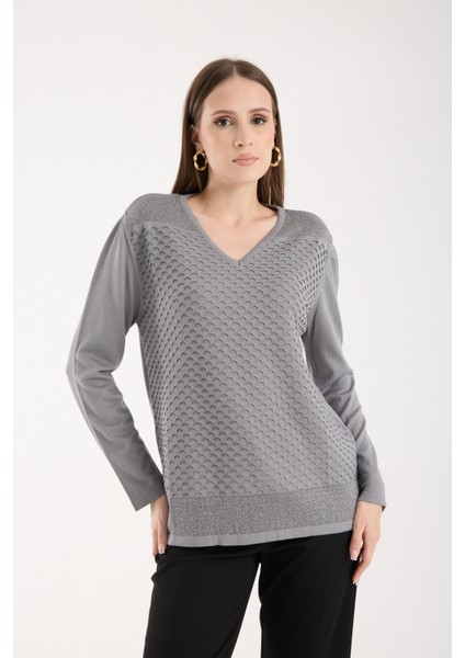 Kadın Gri Viskon Kumaş V Yaka Simli Triko Bluz fırsatları