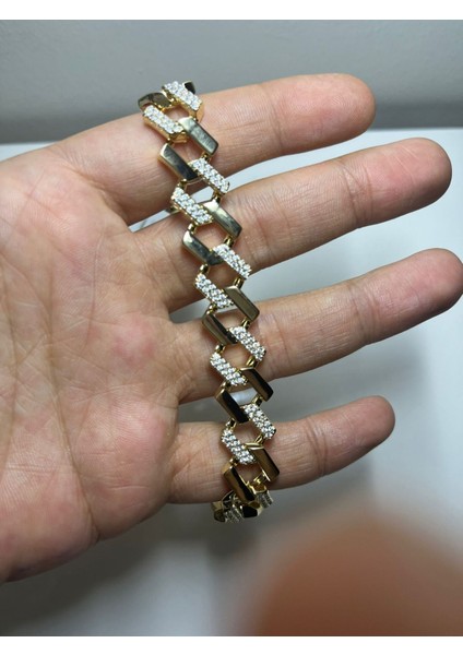 Kalın Form Zirkon Taş Detaylı Gold Kaplama Kadın Bileklik – Işıltılı ve Şık Tasarım fırsatları