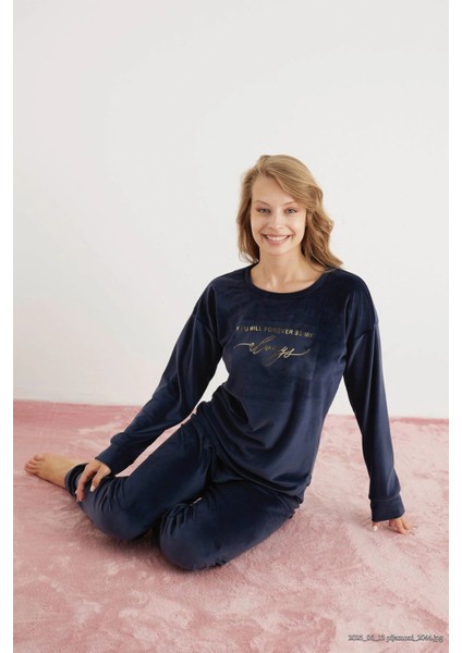 Kadın Yumuşak Kadife Lacivert Pijama Takımı fiyatları