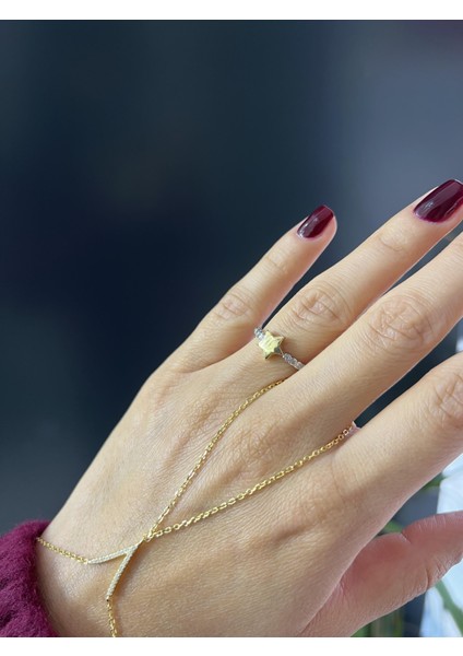 Taşlı Sıralı Gümüş Yıldızlı Yüzük