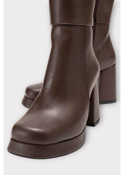 Platform Topuk Fermuarlı Kadın Çizme Kahverengi fiyatları