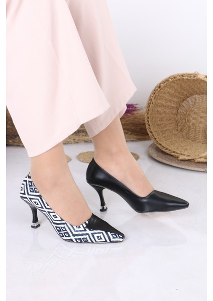 Desenli Siyah Ince Topuklu Stiletto fiyatları