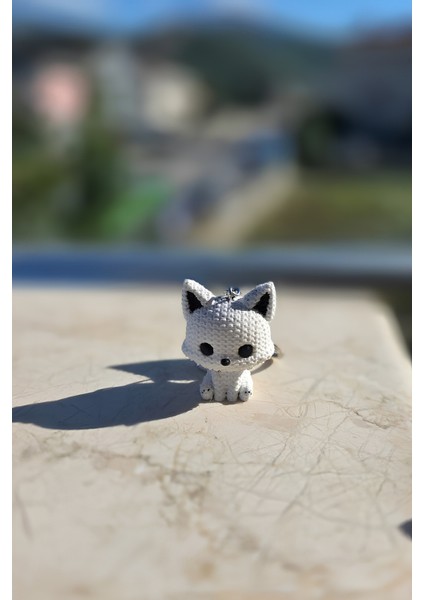 Örgü Desenli Yeşil Triceratops Anahtarlık – Sert ve Ağır Plastik Figür | Dekoratif Aksesuar