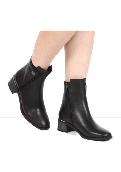 Kadın Siyah Fermuarlı Kalın Topuklu Deri Bot