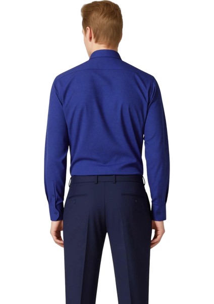 Erkeklerin Günlük ve Özel Anlarda Tercih Edebileceği Mikro Desenli Uzun Kollu Dar Kesim Gömlek modelleri