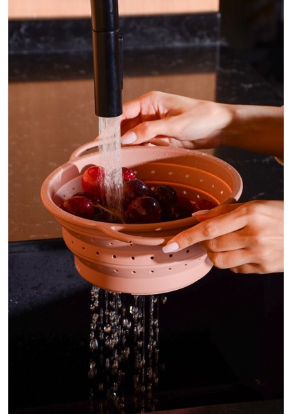 Flow Katlanabilir Isıya Dayanıklı Silikon Süzgeç 20 cm | Pembe