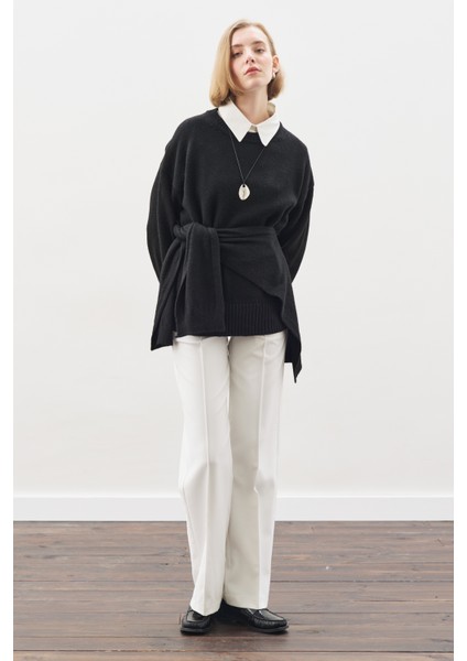 Kare Yaka Bağlamalı Triko Atkı Siyah fırsatları