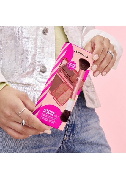 Perfectly Blushed Set - Blush Blush Blush Palet ve Ikili Allık Fırçası indirimleri