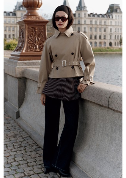 Kemerli Kısa Trençkot Kum fiyatları