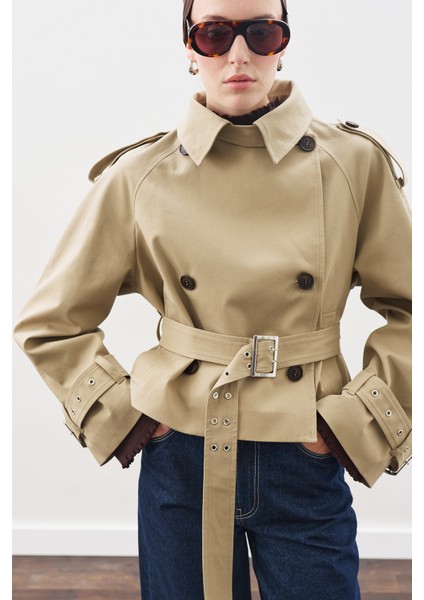 Kemerli Kısa Trençkot Kum fırsatları