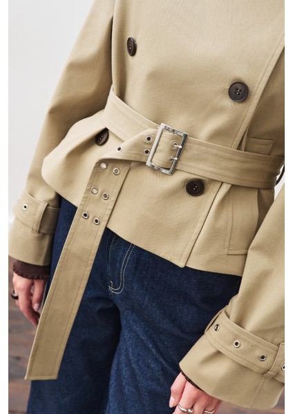 Kemerli Kısa Trençkot Kum