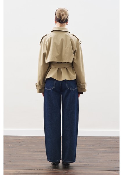 Kemerli Kısa Trençkot Kum