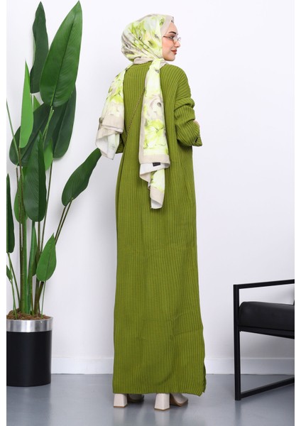 Yeşil Bisiklet Yaka Yan Yırtmaçlı Triko Elbise fırsatları