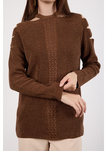 Kadın Kahve Omuzları Kesik Detaylı Reglan Kollu Simli Triko Kazak indirimleri