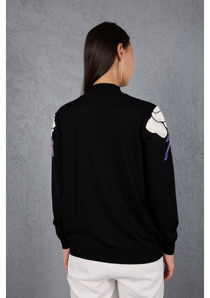 Kadın Siyah Elit Viskon Kumaş Taş Detaylı Omuzlar Yarım Balıkçı Yaka Triko Bluz indirimleri