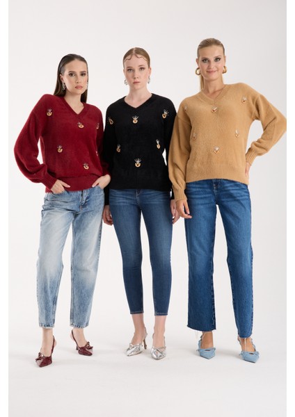 Kadın Bej Sakal Iplik Önü Aksesuarlı Balon Kollu V Yaka Triko Kazak