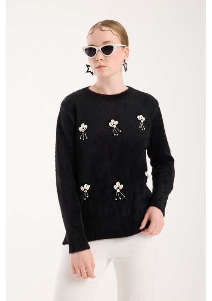 Kadın Siyah Sakal Iplik Önü Aksesuarlı Bisiklet Yaka Triko Kazak