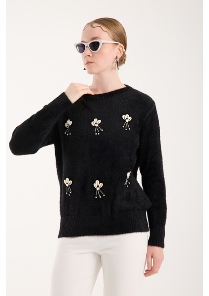 Kadın Siyah Sakal Iplik Önü Aksesuarlı Bisiklet Yaka Triko Kazak indirimleri