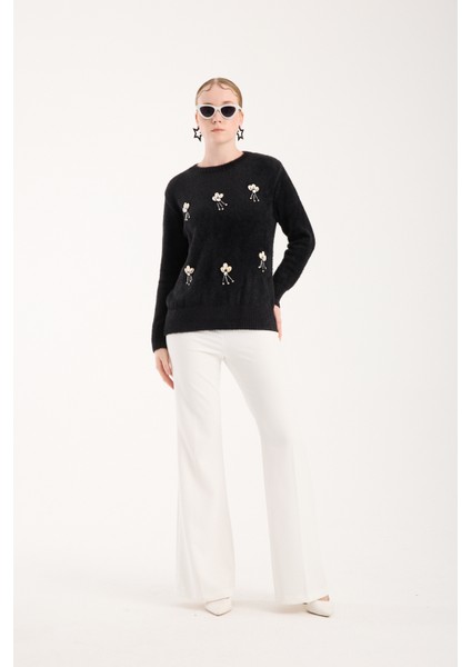 Kadın Siyah Sakal Iplik Önü Aksesuarlı Bisiklet Yaka Triko Kazak