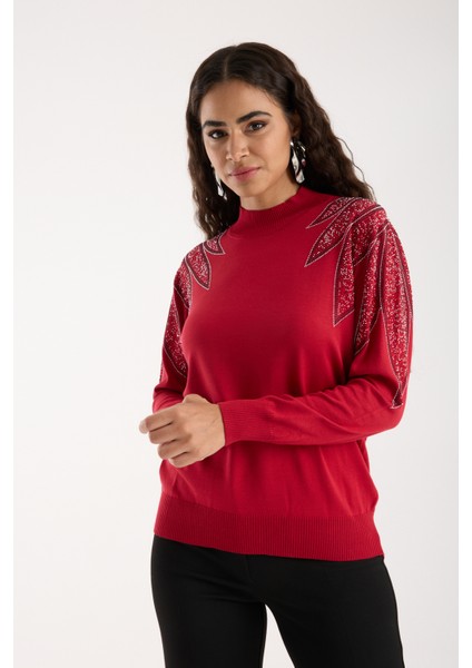 Kadın Kırmızı Viskon Kumaş Taş Detaylı Omuzlar Yarım Balıkçı Yaka Triko Bluz modelleri