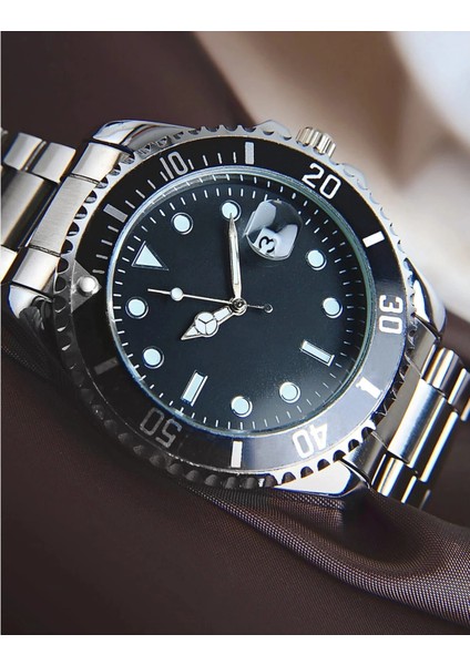 Gümüş Çelik Kordon Erkek Kol Saati Takvimli Siyah Kadran Özel Kutusunda modelleri